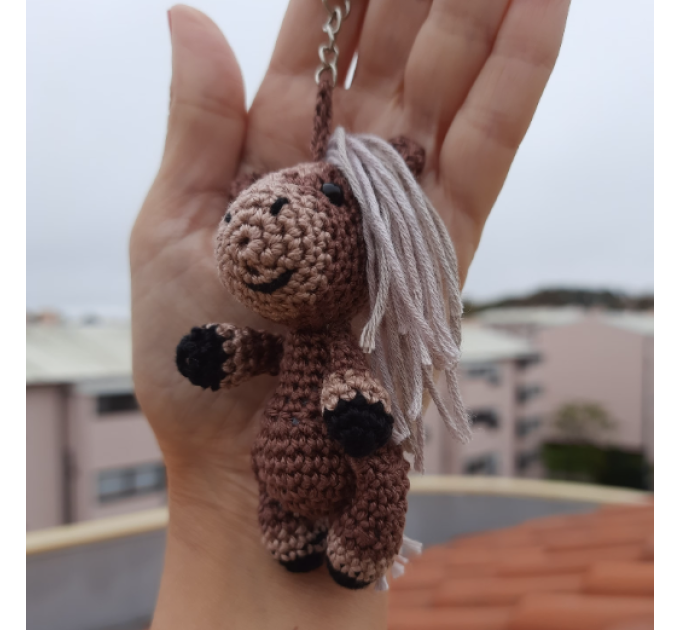Rear view mirror charm horse, crochet keychain, backpack pendant